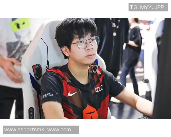 电竞比分与和平精英热点分析TES战队的战术控制与表现解读